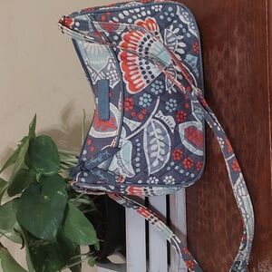 Vera Bradley Quilted Adjustable Strap Crossbody in Nomadic Floral Pattern